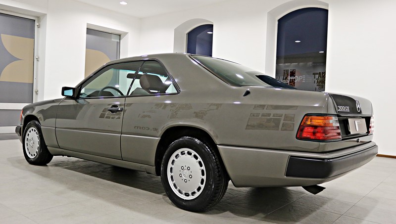 1988 Mercedes Benz 300CE